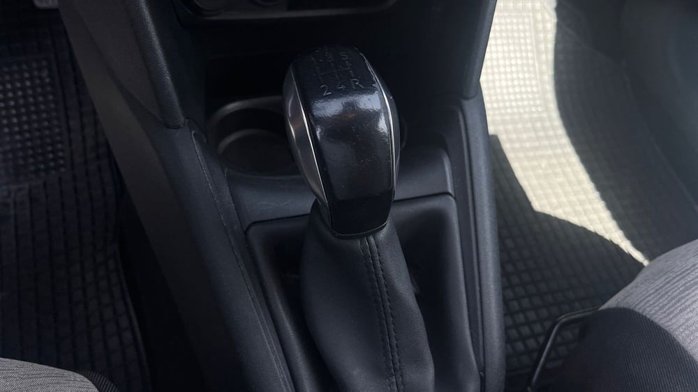Peugeot 208 usata a Catania (8)