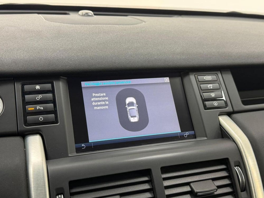 Land Rover Discovery Sport usata a Como (12)