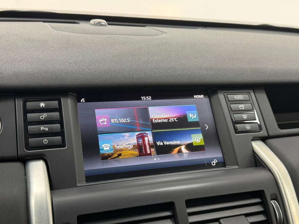 Land Rover Discovery Sport usata a Como (13)