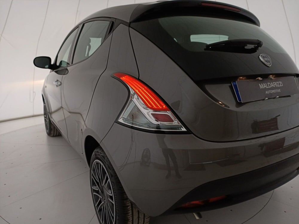Lancia Ypsilon usata a Barletta-Andria-Trani (11)