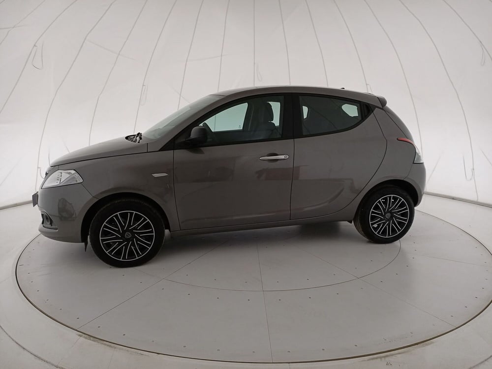 Lancia Ypsilon usata a Barletta-Andria-Trani (2)