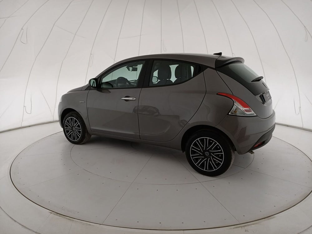 Lancia Ypsilon usata a Barletta-Andria-Trani (3)