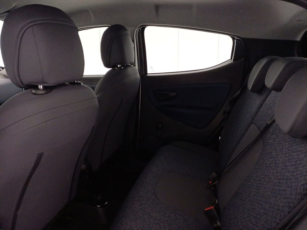 Lancia Ypsilon usata a Barletta-Andria-Trani (8)