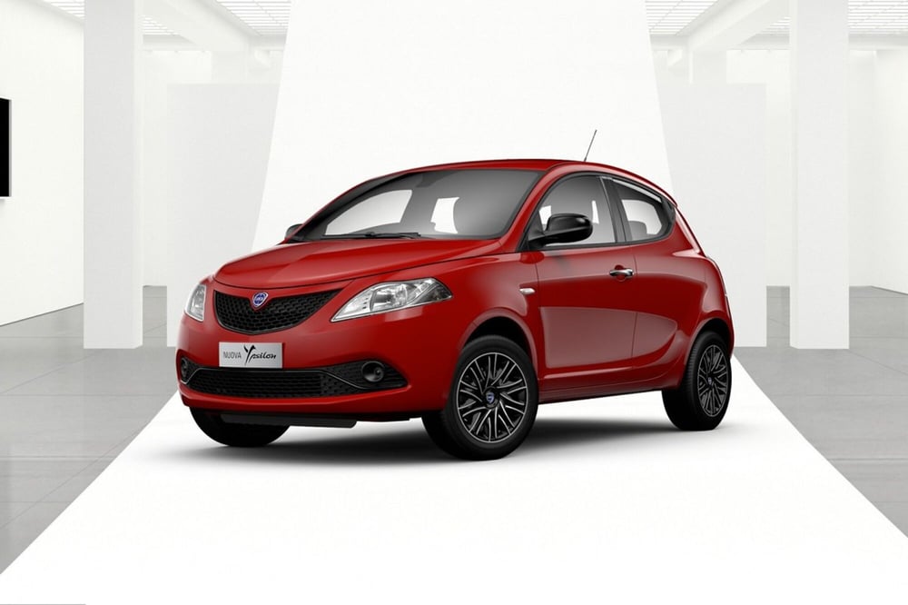 Lancia Ypsilon usata a Teramo
