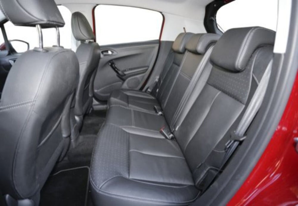 Peugeot 208 usata a Pescara (18)