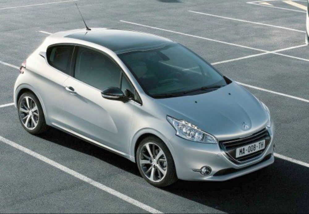 Peugeot 208 usata a Pescara (6)