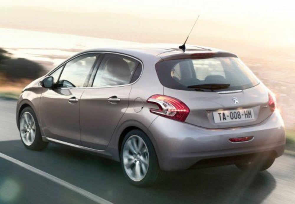 Peugeot 208 usata a Pescara (7)