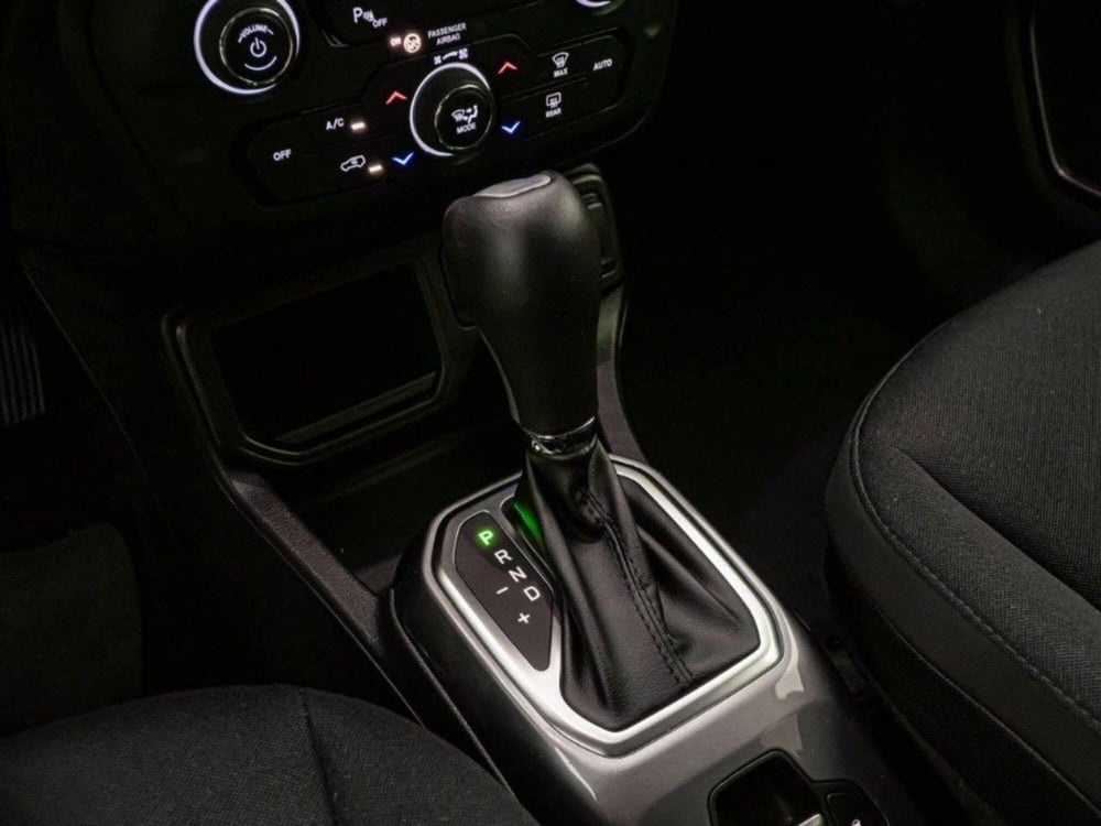 Jeep Renegade usata a Macerata (16)