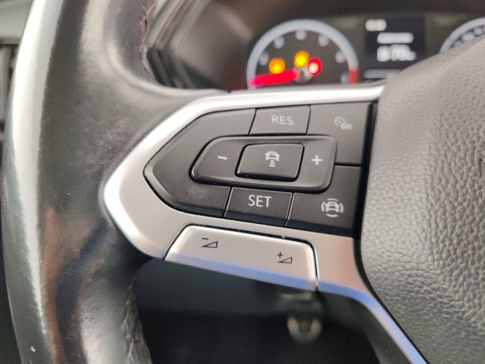 Volkswagen T-Cross usata a Massa-Carrara (14)
