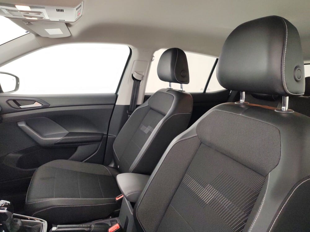 Volkswagen T-Cross usata a Massa-Carrara (9)