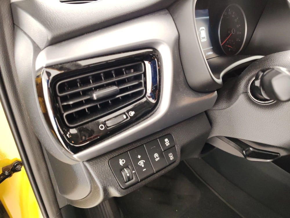 Kia Rio usata a Massa-Carrara (10)