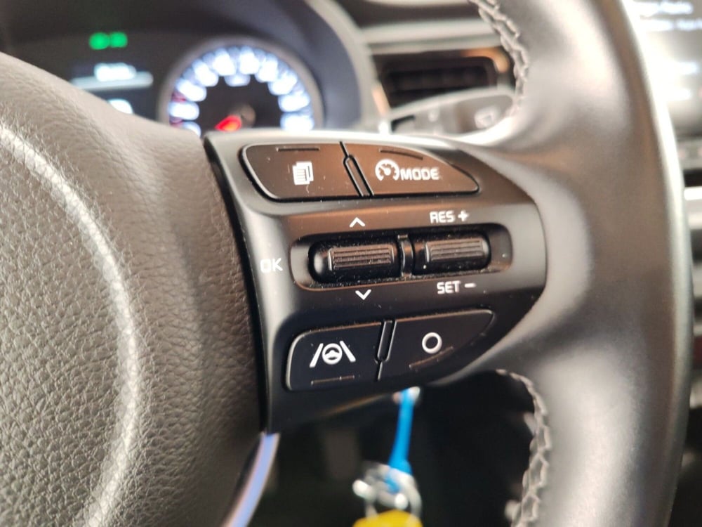 Kia Rio usata a Massa-Carrara (14)