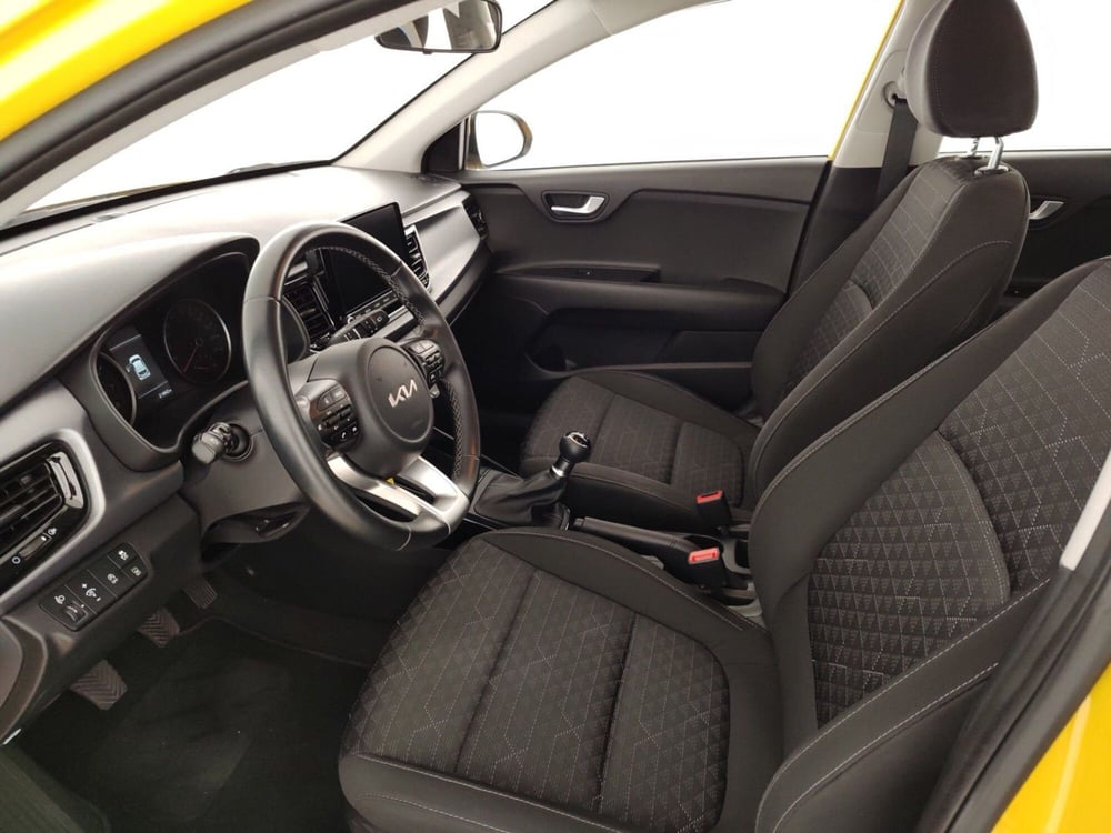 Kia Rio usata a Massa-Carrara (6)