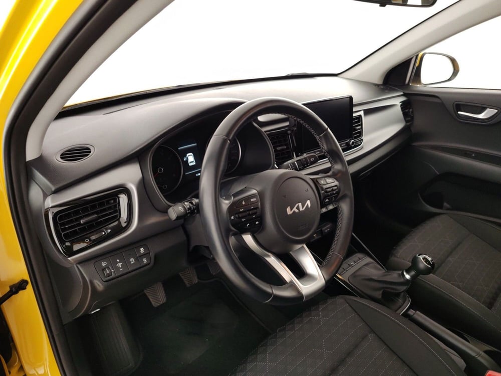 Kia Rio usata a Massa-Carrara (7)