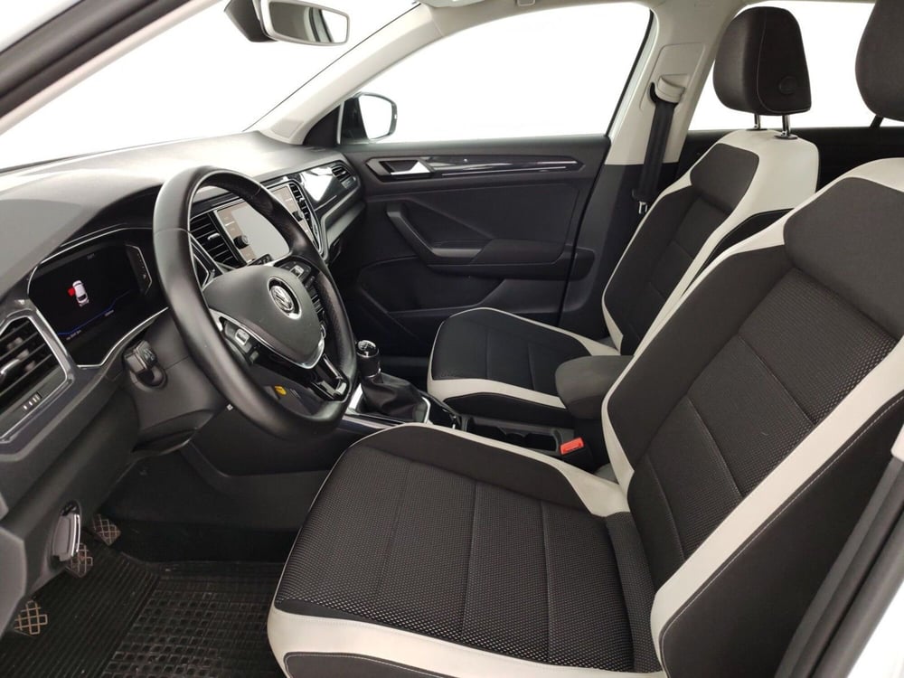 Volkswagen T-Roc usata a Massa-Carrara (7)