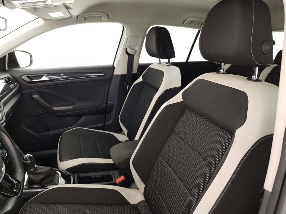 Volkswagen T-Roc usata a Massa-Carrara (9)