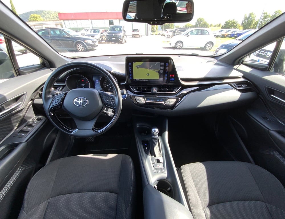 Toyota Toyota C-HR usata a Perugia (11)