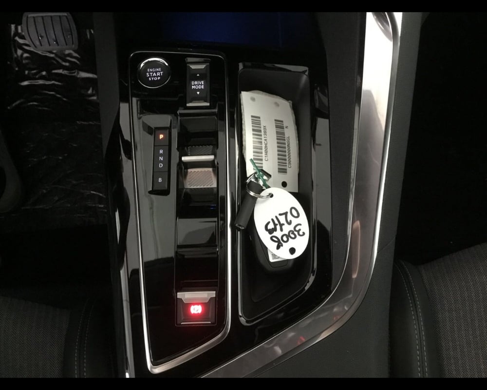 Peugeot 3008 nuova a Varese (16)
