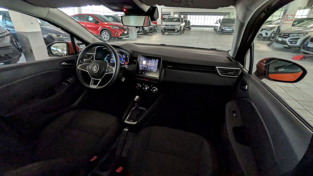 Renault Clio usata a Milano (11)