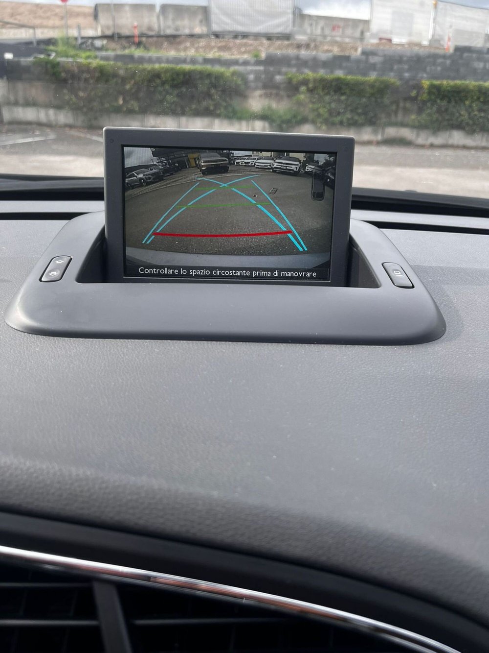 Peugeot 5008 usata a Lucca (8)