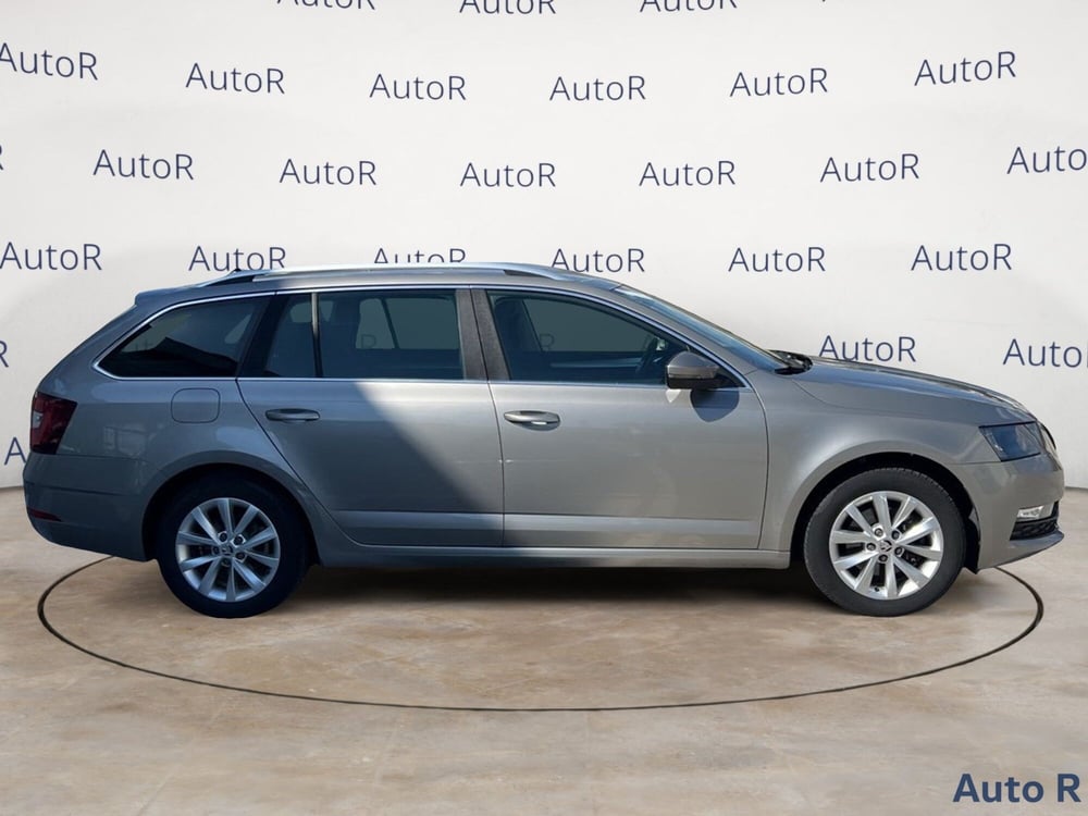 Skoda Octavia Station Wagon usata a Potenza (4)