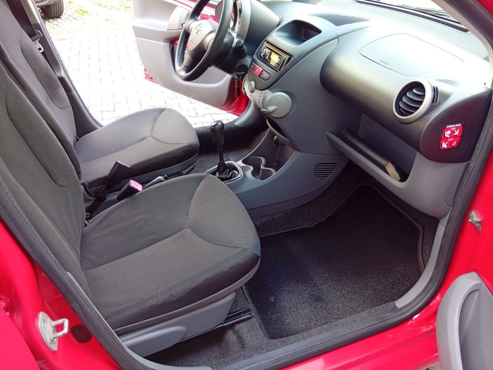 Toyota Aygo usata a Brescia (12)
