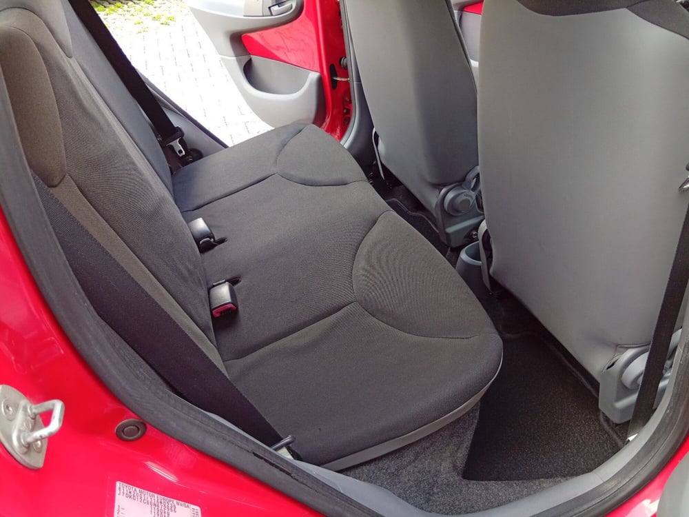 Toyota Aygo usata a Brescia (13)
