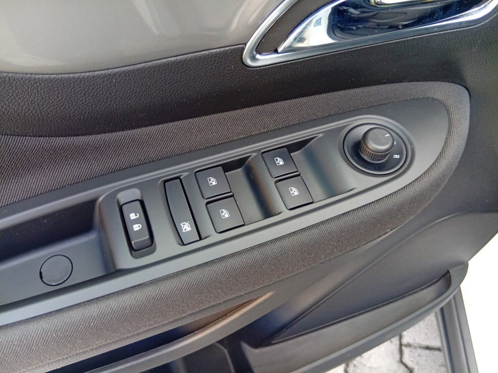 Opel Mokka usata a Brescia (17)