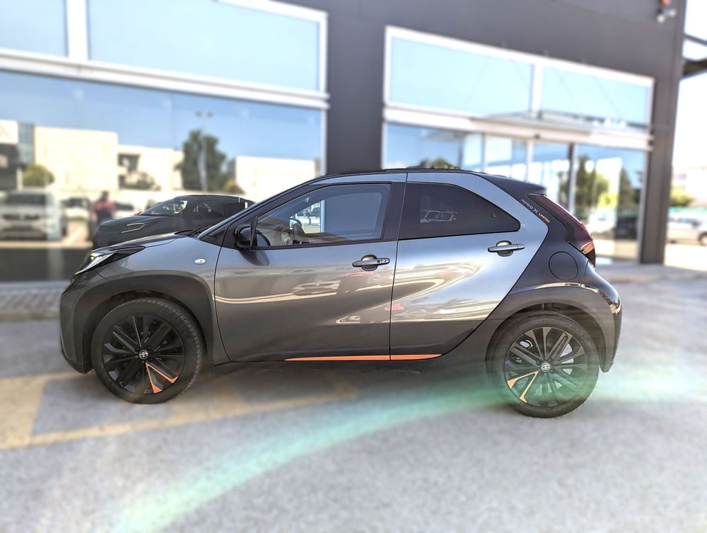 Toyota Aygo X usata a Pescara (11)