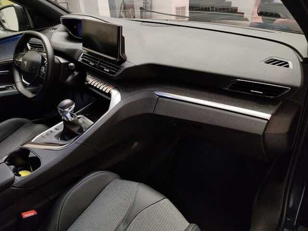 Peugeot 5008 usata a Teramo (12)