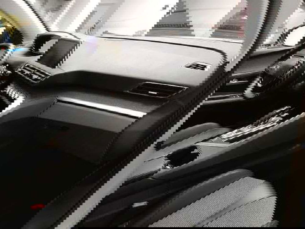 Peugeot 3008 usata a Teramo (12)