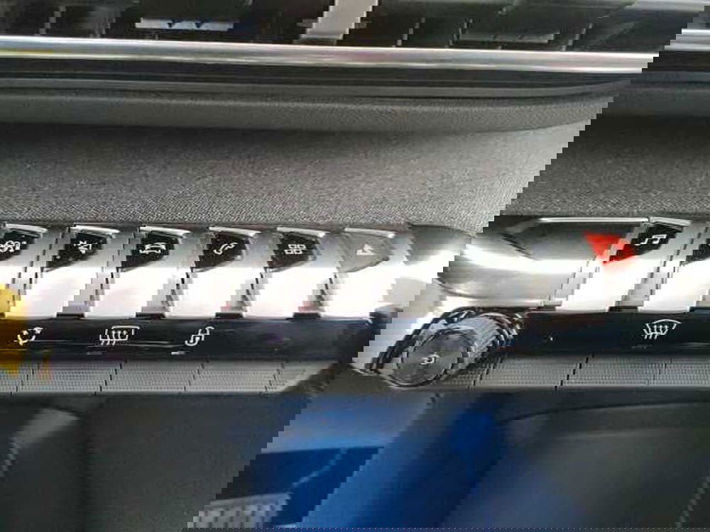 Peugeot 3008 usata a Teramo (20)