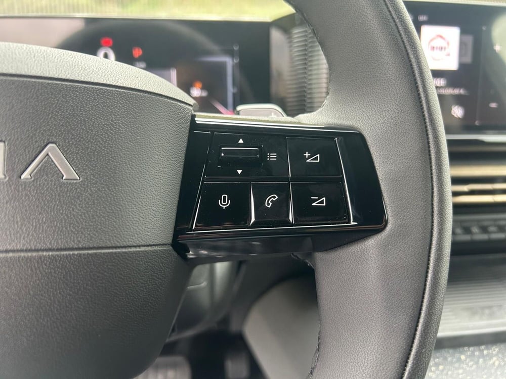 Lancia Ypsilon nuova a Salerno (19)