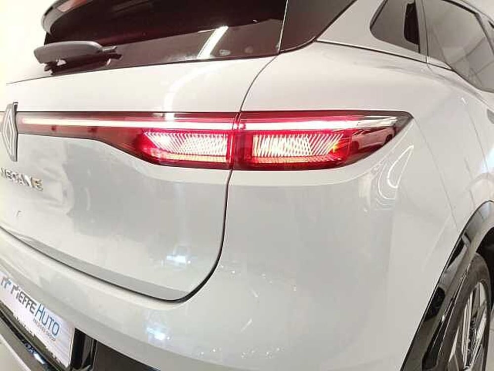 Renault Megane E-Tech Electric usata a Teramo (9)