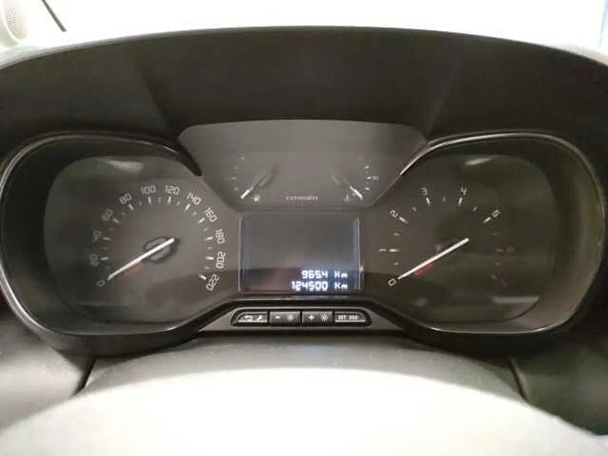 Citroen C3 Aircross usata a Teramo (18)