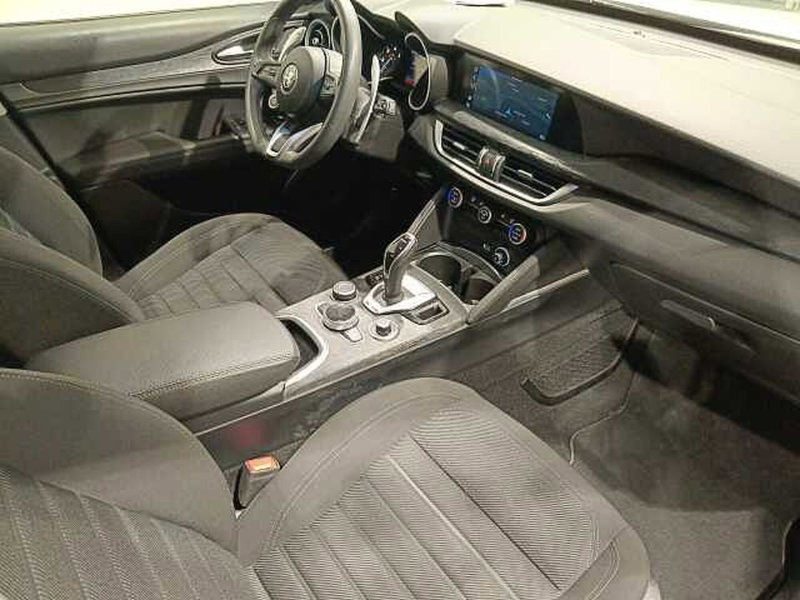 Alfa Romeo Stelvio usata a Teramo (12)