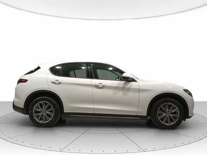 Alfa Romeo Stelvio usata a Teramo (5)