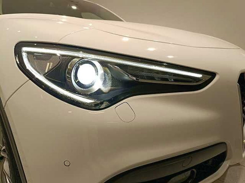 Alfa Romeo Stelvio usata a Teramo (8)