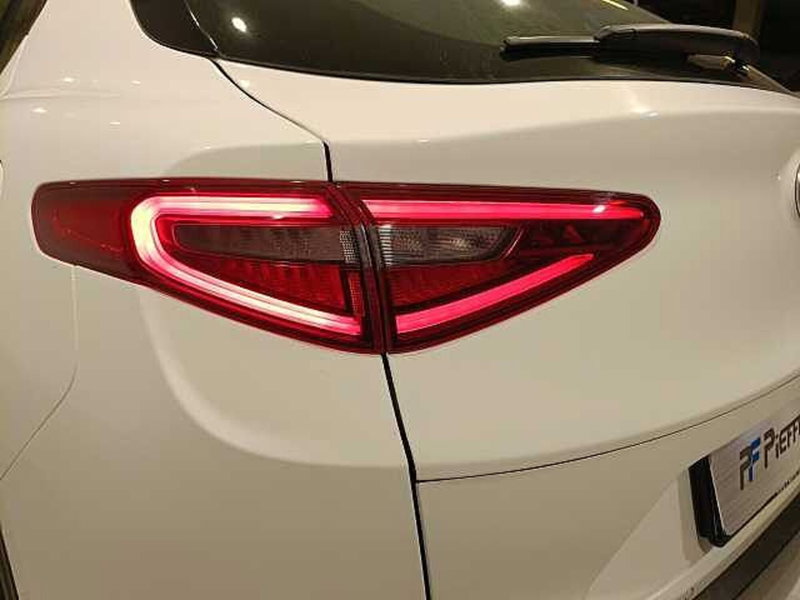 Alfa Romeo Stelvio usata a Teramo (9)