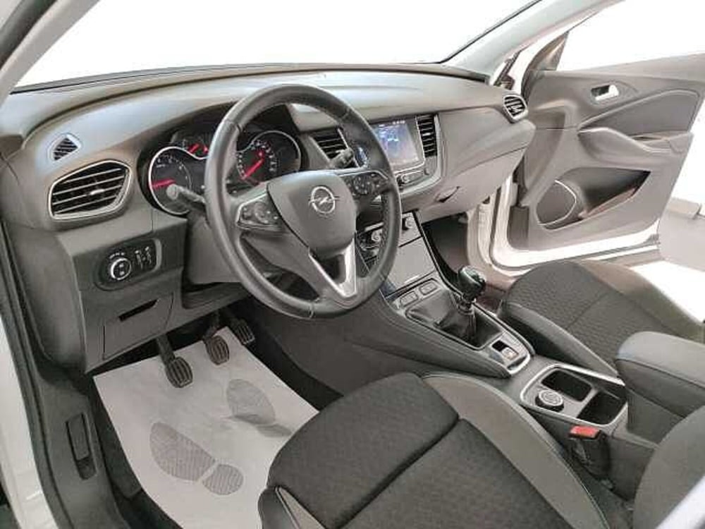 Opel Grandland X usata a Teramo (11)