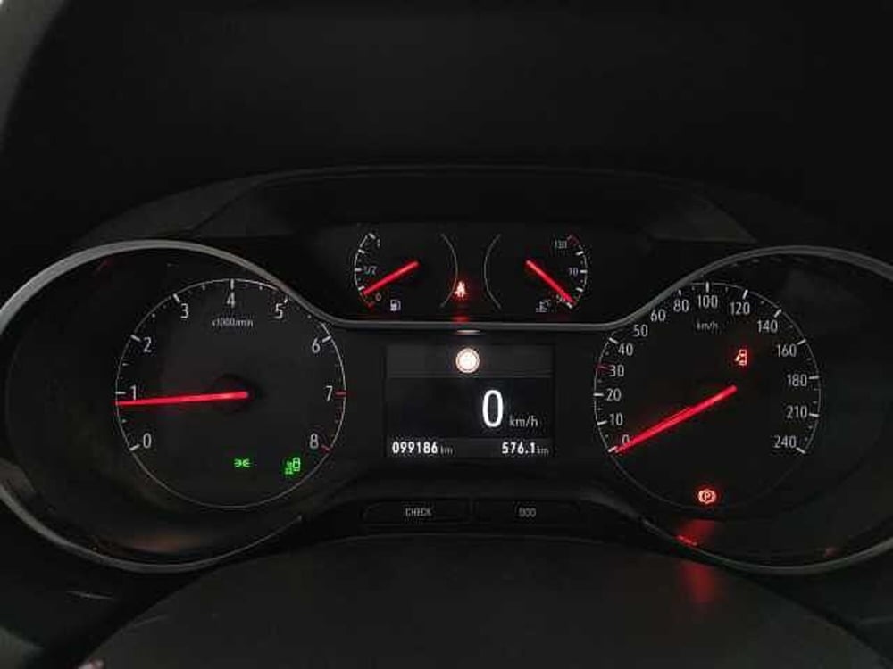 Opel Grandland X usata a Teramo (18)