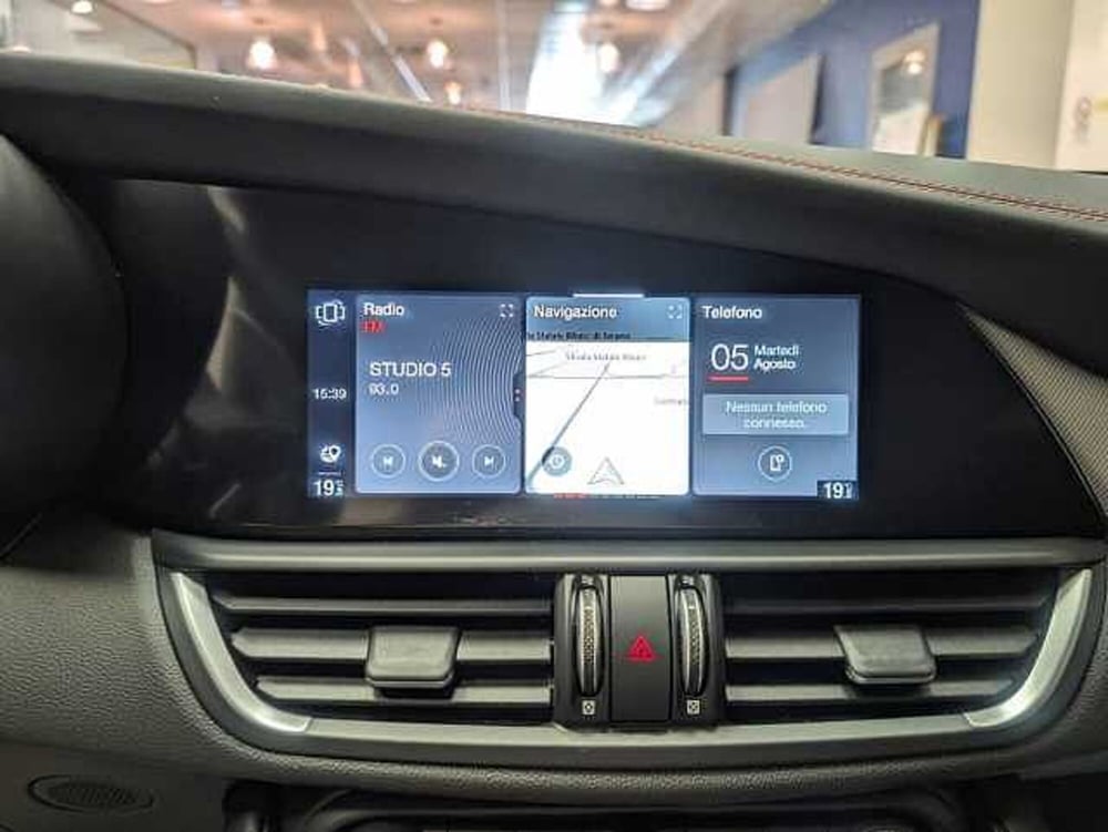 Alfa Romeo Giulia usata a Teramo (19)