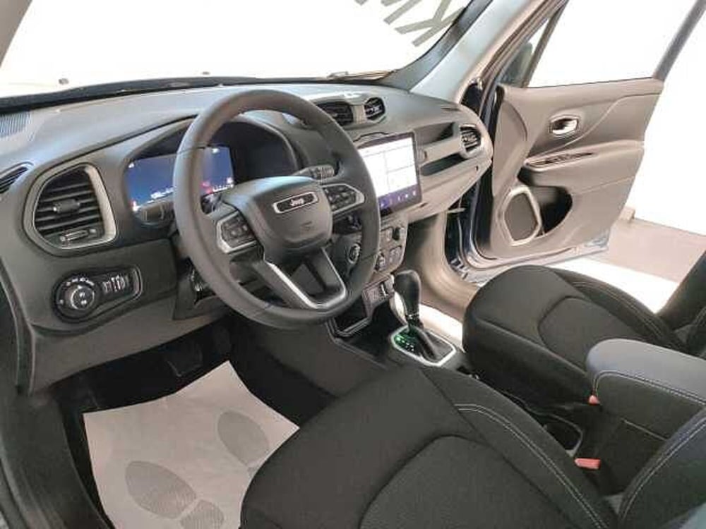 Jeep Renegade nuova a Teramo (11)