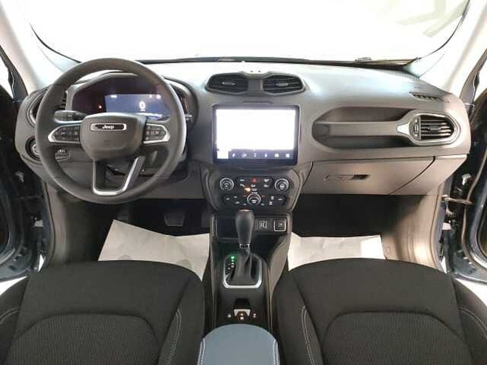 Jeep Renegade nuova a Teramo (16)