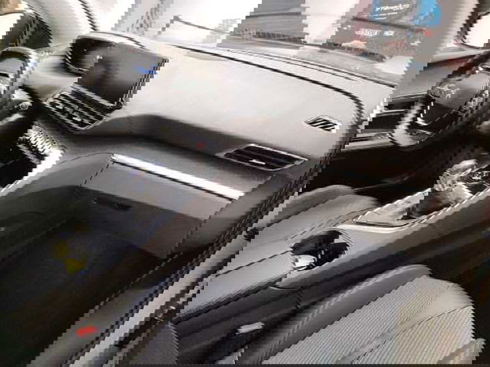 Peugeot 3008 usata a Teramo (12)