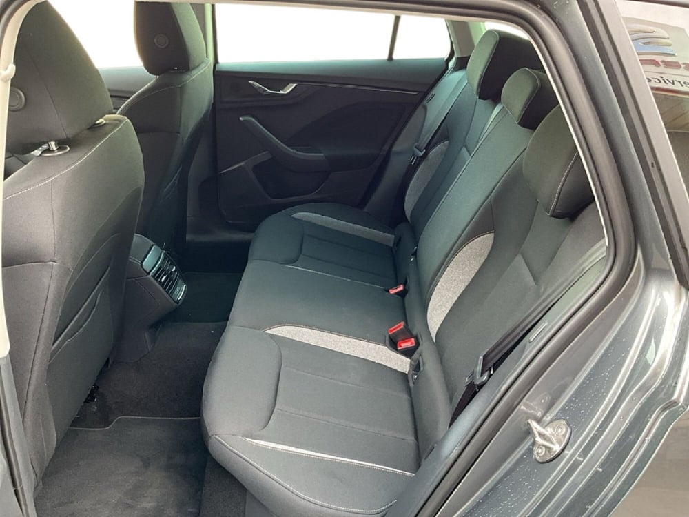 Skoda Kamiq nuova a Reggio Calabria (10)