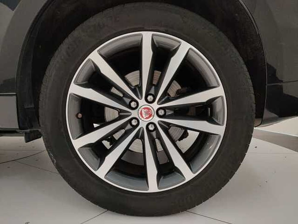 Jaguar F-Pace usata a Teramo (7)