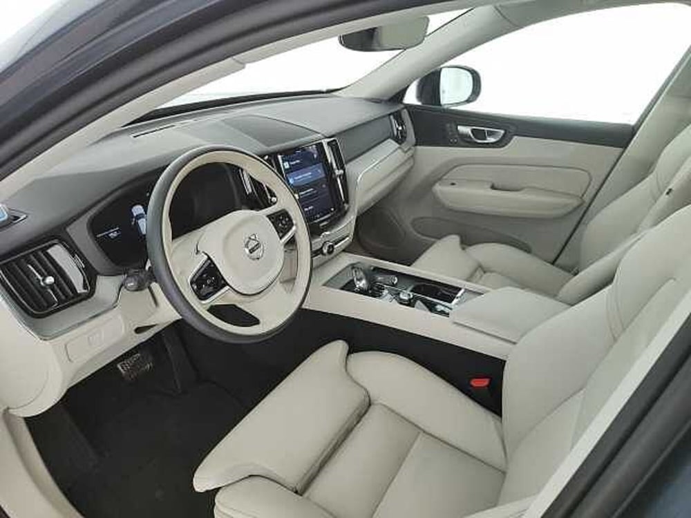 Volvo XC60 usata a Teramo (11)