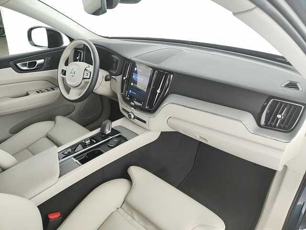 Volvo XC60 usata a Teramo (12)