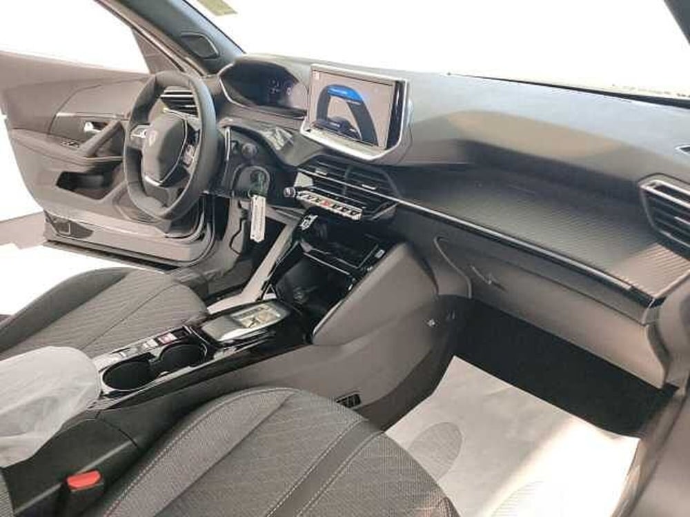 Peugeot 2008 nuova a Teramo (12)